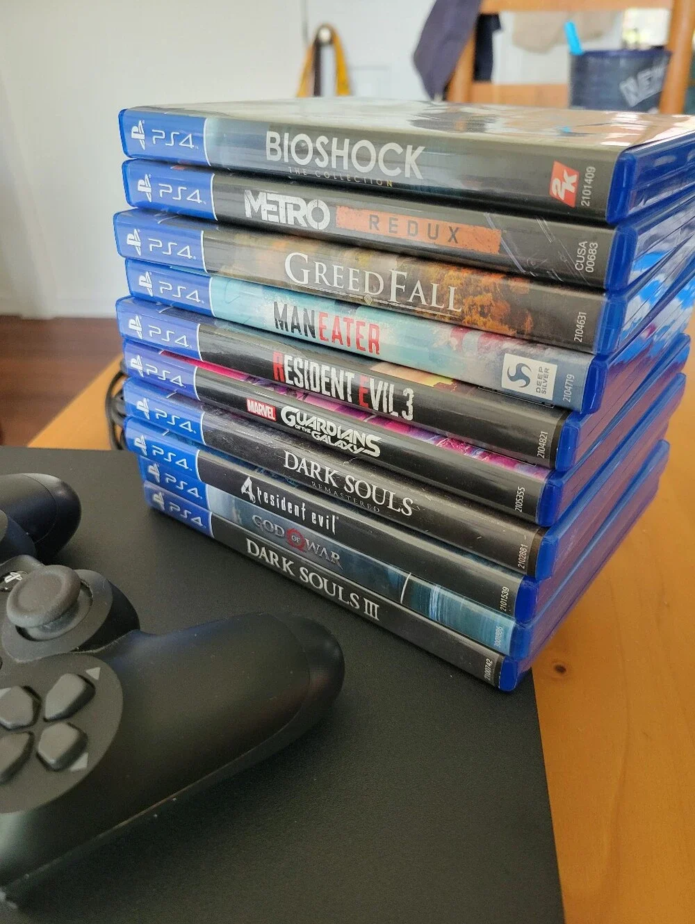 Sony PS4 Slim Console in Black With 10 Games